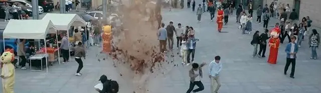《低智商犯罪》开播，王骁饰张一昂以反常逻辑破荒诞命案 - 资讯配图