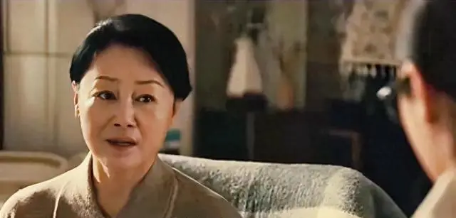 《爱情没有神话》周媚母亲控制行为成剧情关键矛盾点 - 资讯配图