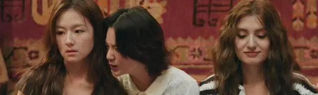 李兰迪主演《喀什恋歌》今晚央视一套开播，8集聚焦南疆三女返乡叙事 - 相关图片